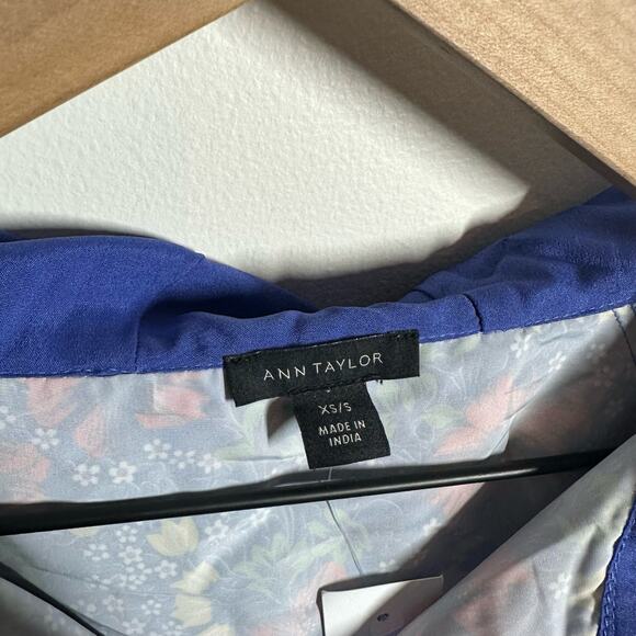 NEW Ann Taylor Floral Rain Poncho Blue Size XS/S - Picture 3 of 9